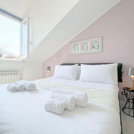 Mansarda Vista Mare A Zinola Apartment Savona Exterior photo