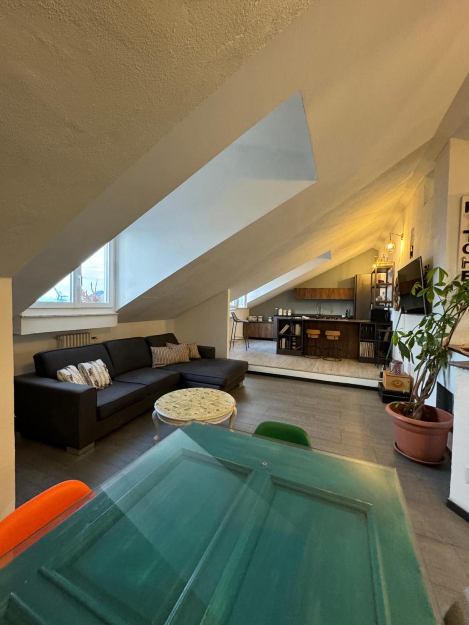 Mansarda Vista Mare A Zinola Apartment Savona Exterior photo